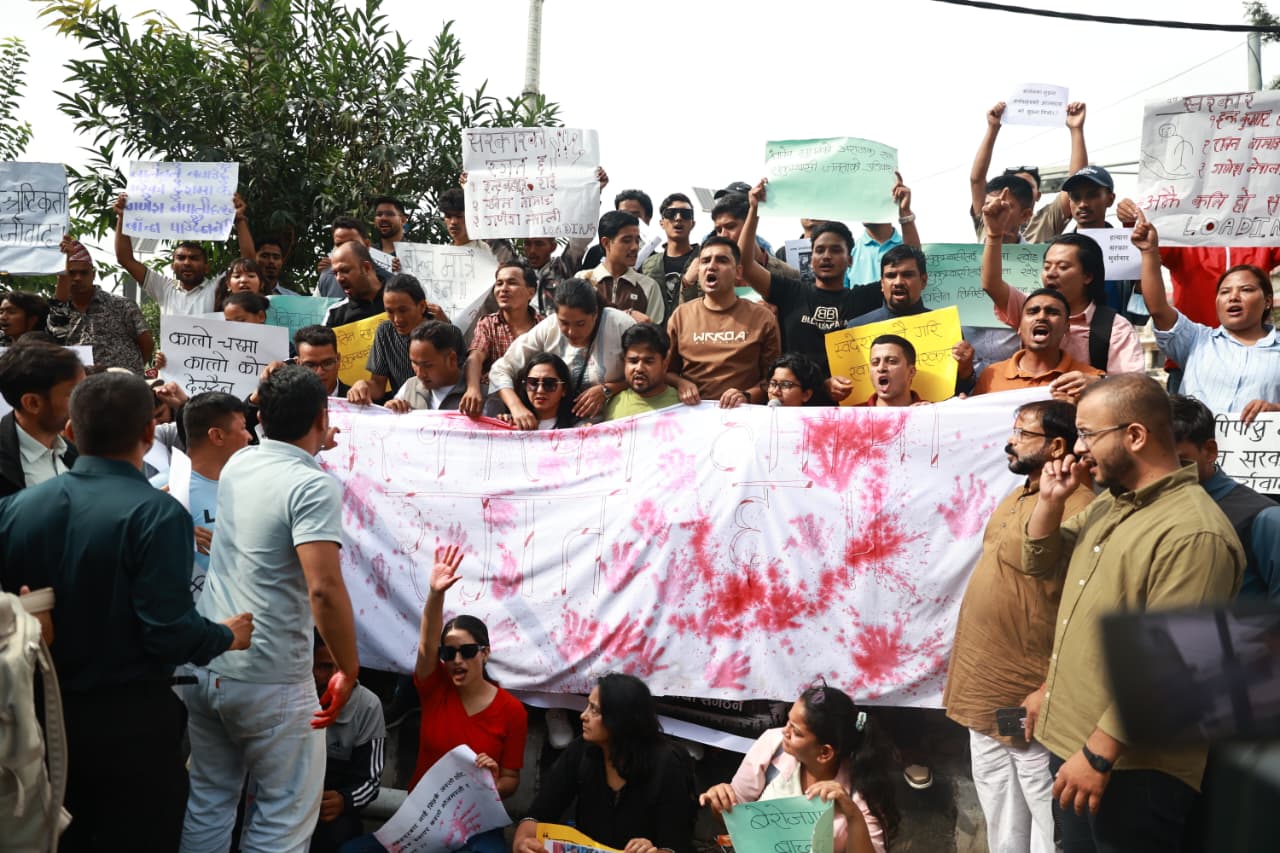 maitithar-students-protest-83-3-26 (12).jpeg